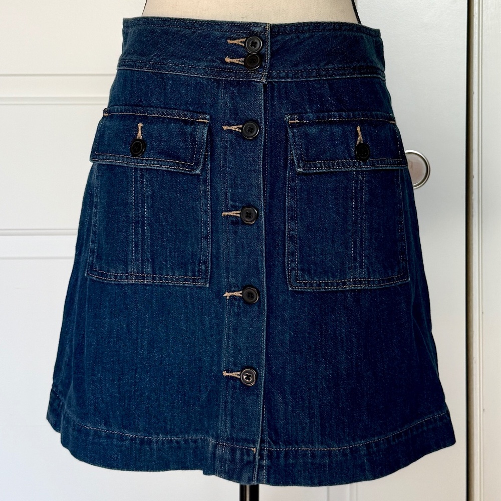 GAP skirt